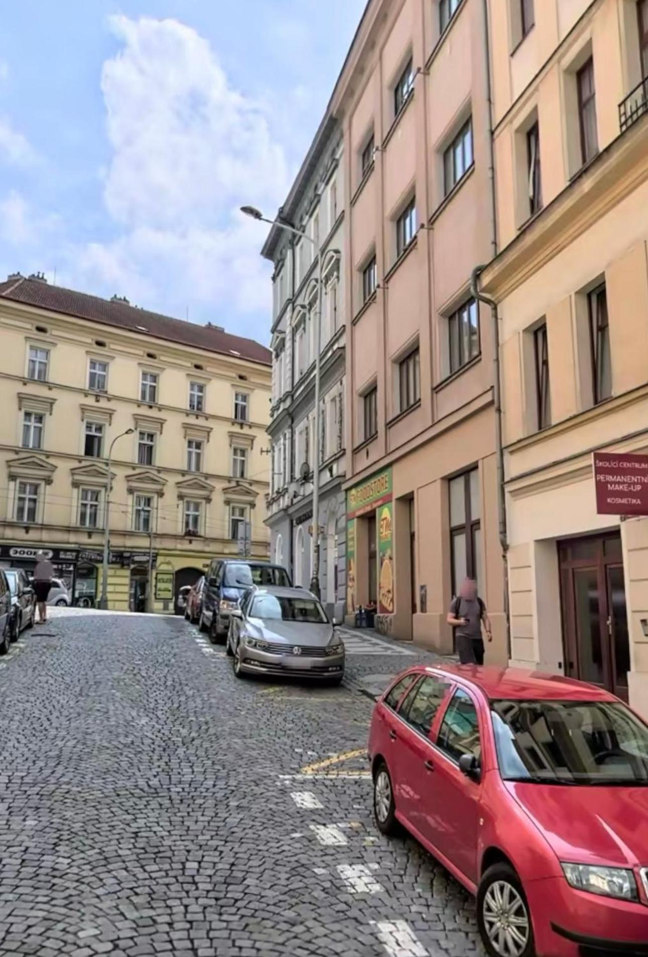 Apartment Cimburkova Prague Exterior photo